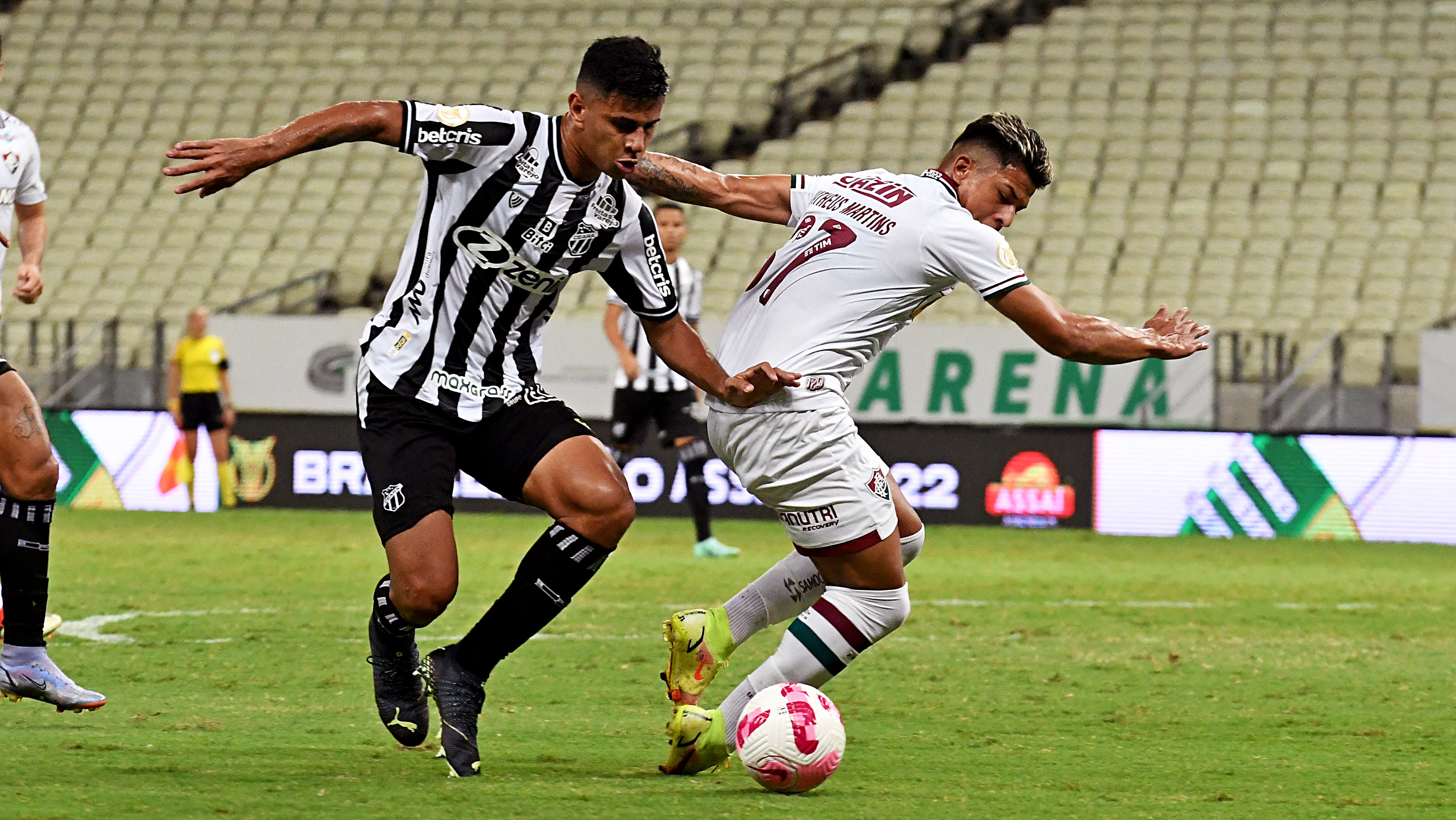 FLUMINENSE VENCE GARANTE VAGA NA LIBERTADORES