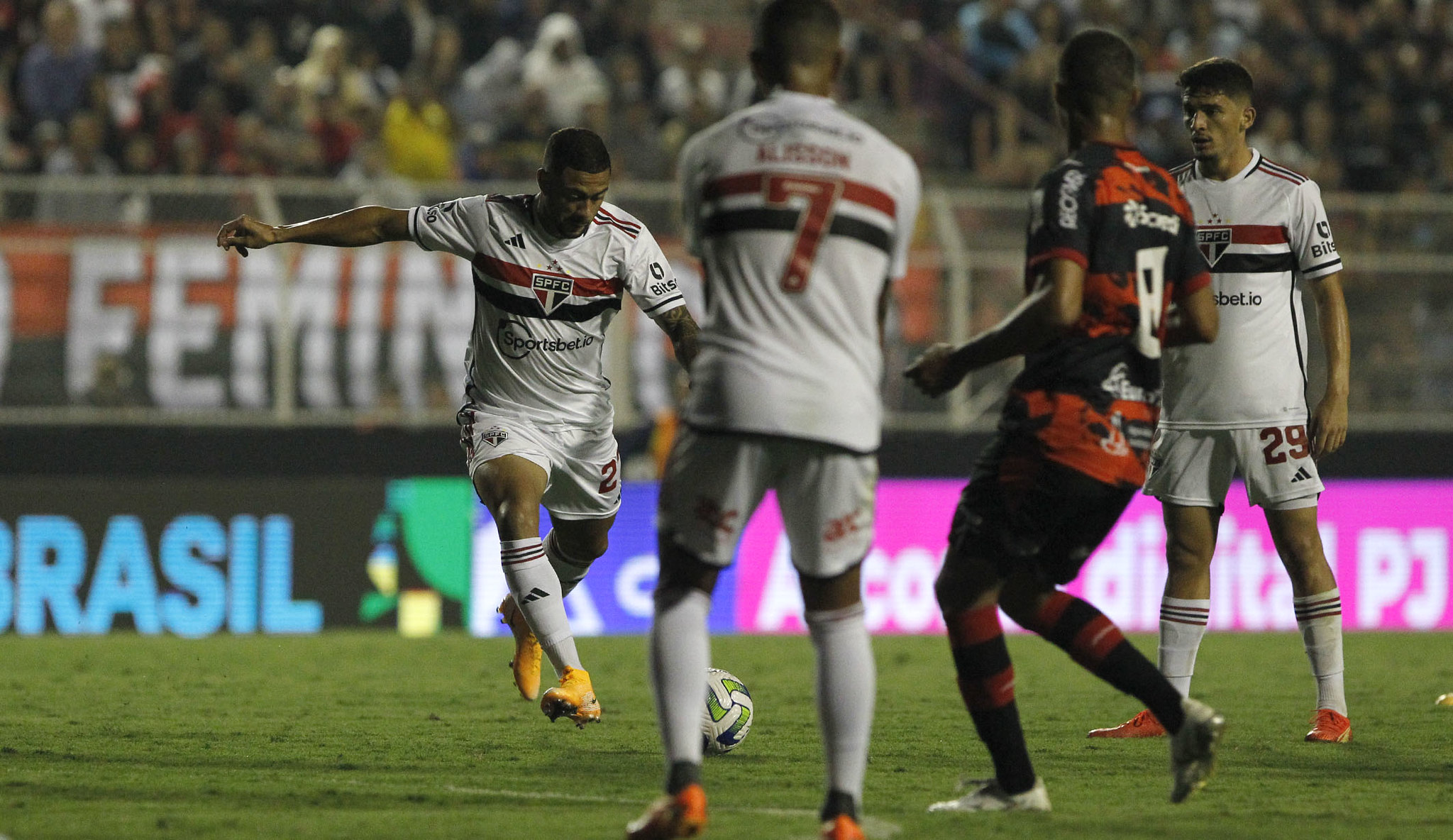 SP VENCE O ITUANO POR 1 A 0 NA COPA DO BRASIL