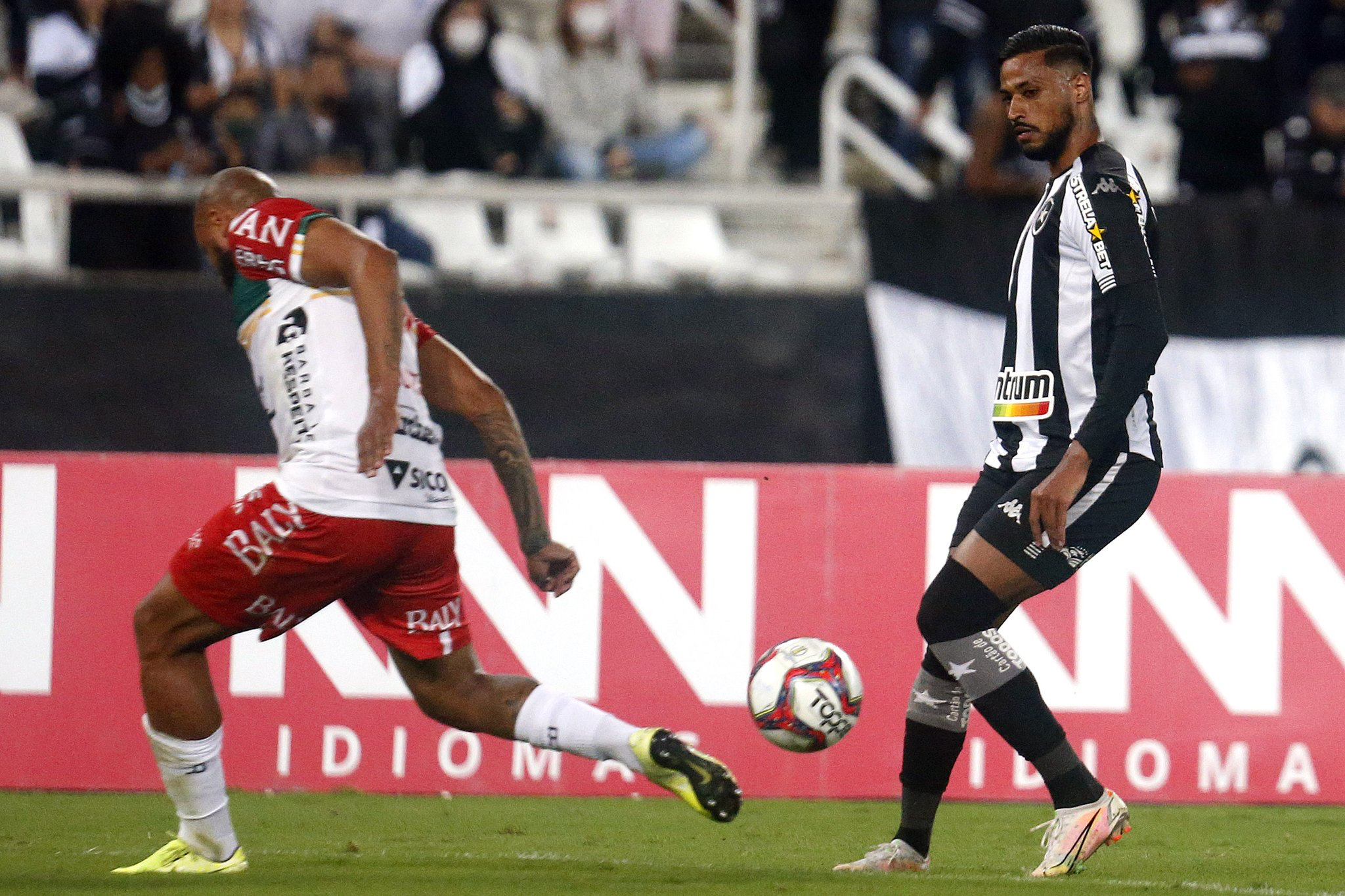 BOTAFOGO VENCE EM CASA POR 3 A 0