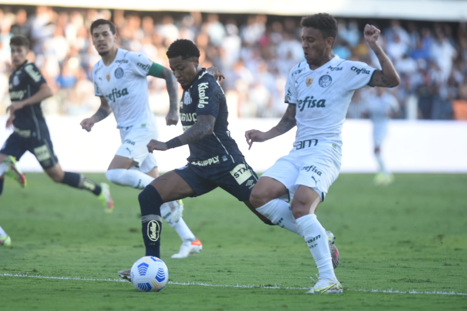 PALMEIRAS BATE O SANTOS POR 2 A 0 NA VILA!